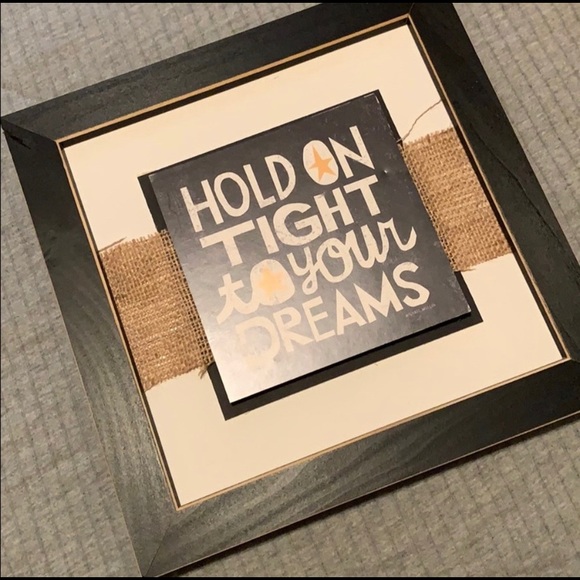 Hold on tight to your dreams wall art - Picture 2 of 2